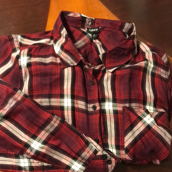 Torrid Size 3 (3X) Red Plaid Milly Button-down - Picture 1 of 3